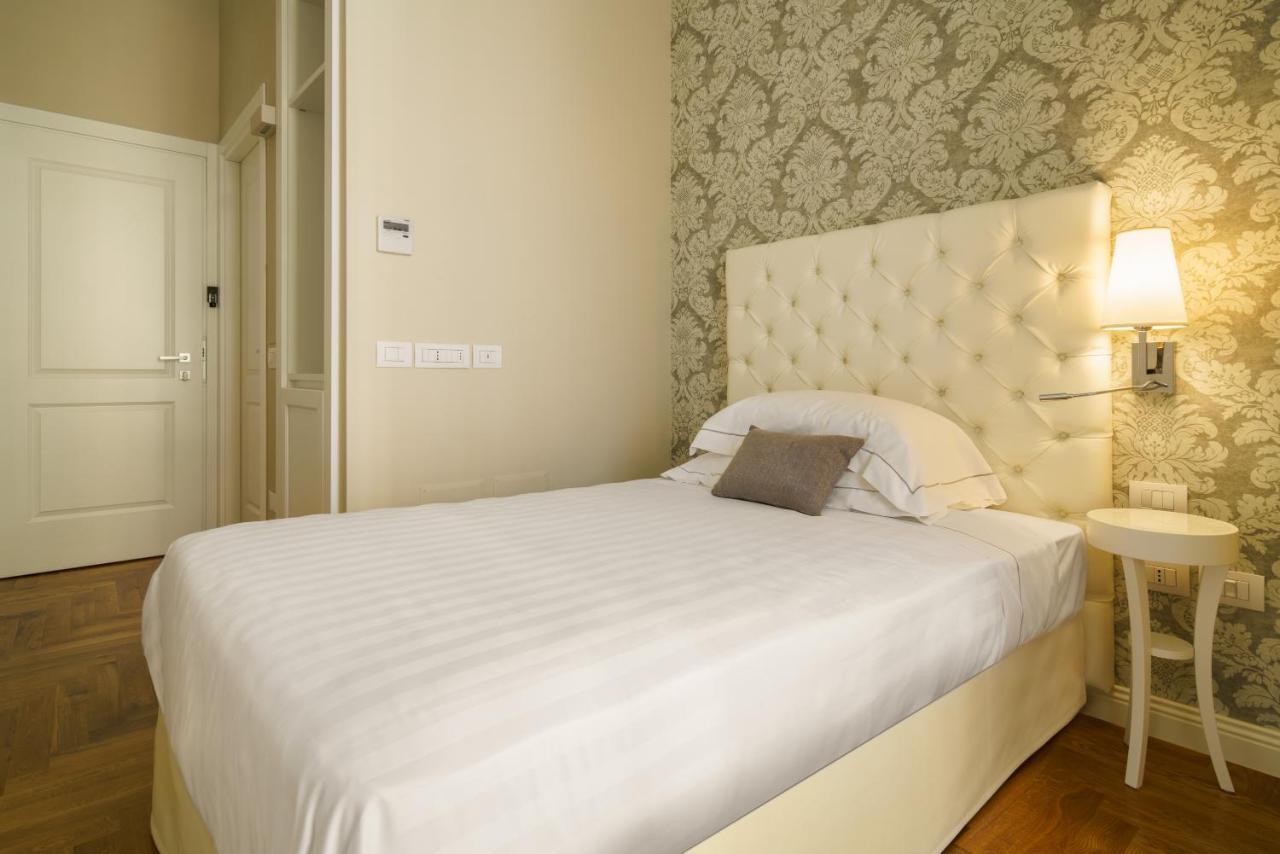 Boutique Hotel Carlo Felice Cagliari Luaran gambar