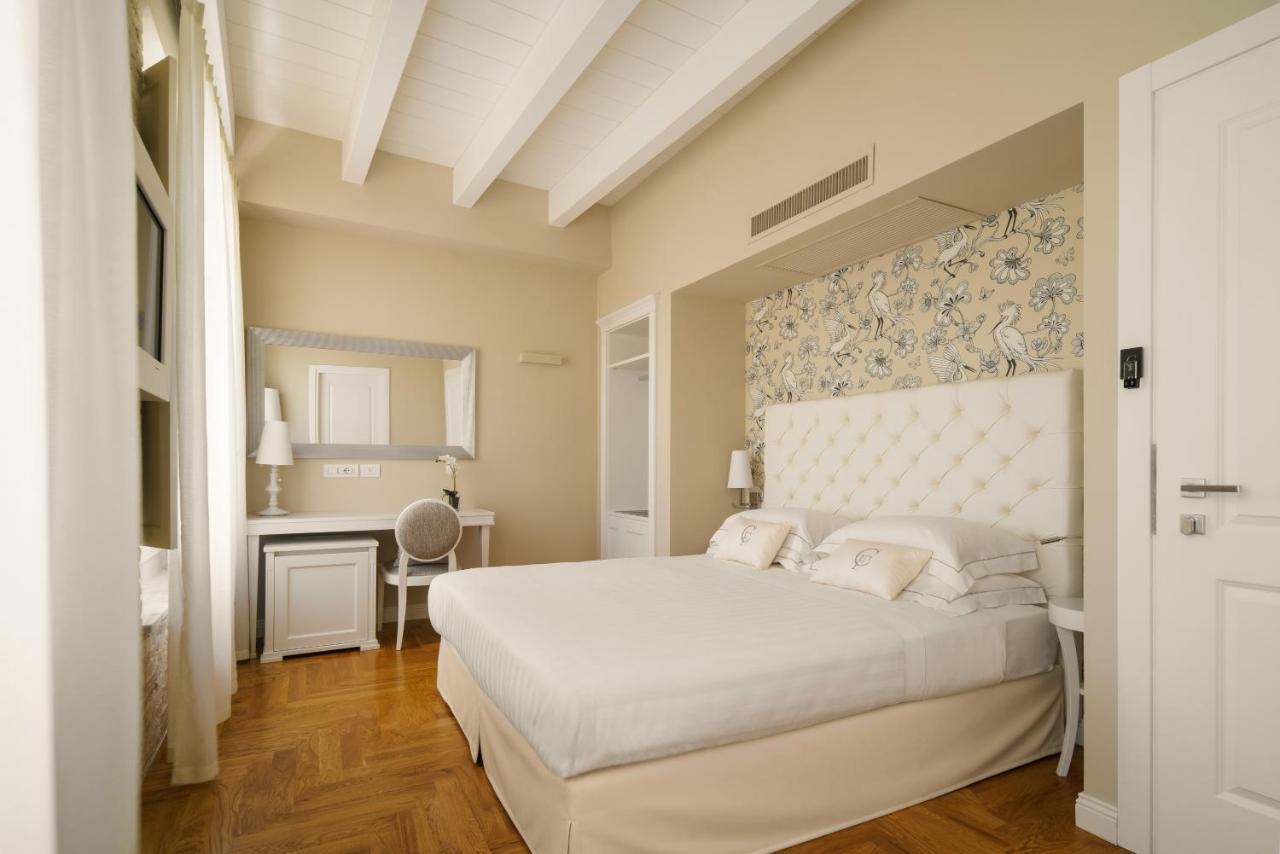 Boutique Hotel Carlo Felice Cagliari Luaran gambar